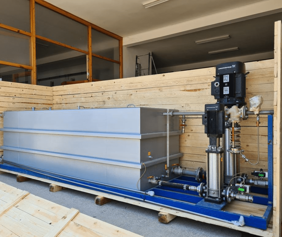 Caisse en bois en construction
